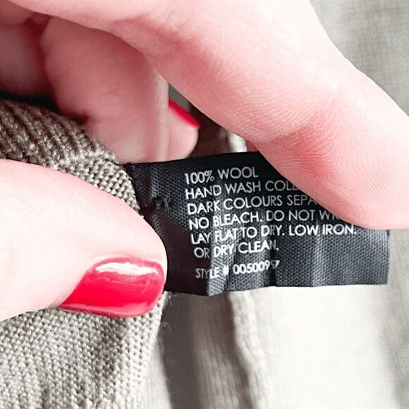 Club Monaco Women Sweater Cardigan Style Button Down Gray Petite Small - Picture 3 of 8